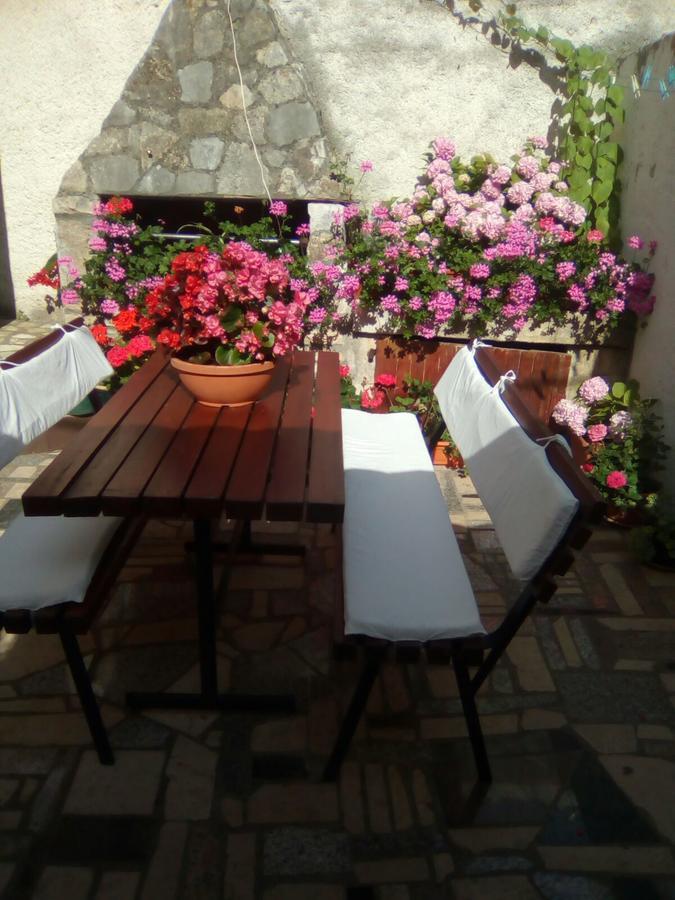 Apartment Castel Bale Εξωτερικό φωτογραφία