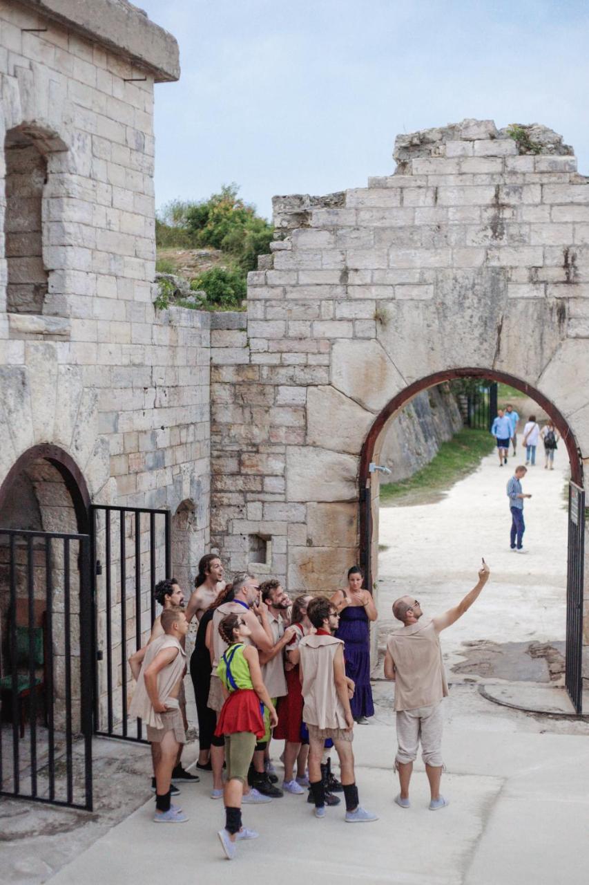 Apartment Castel Bale Εξωτερικό φωτογραφία