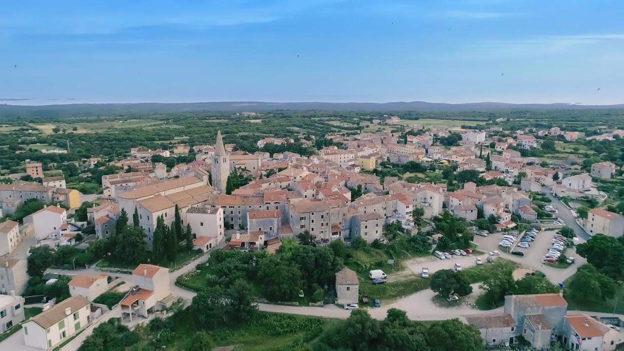 Apartment Castel Bale Εξωτερικό φωτογραφία