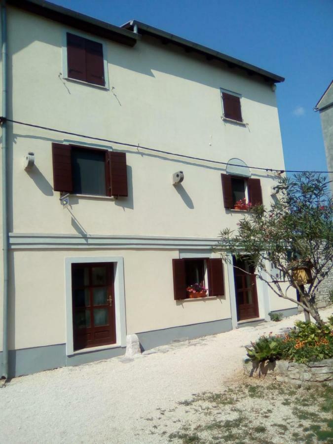 Apartment Castel Bale Εξωτερικό φωτογραφία