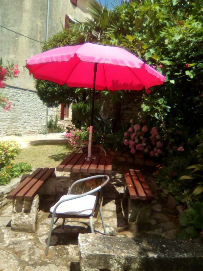 Apartment Castel Bale Εξωτερικό φωτογραφία